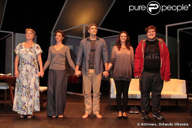 Reynaldo Gianecchini e Maria Fernanda Cândido estreiam a peça 'A Toca do Coelho' em 23 de setembro de 2013, no teatro Faap, em São Paulo