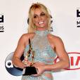 Britney Spears levou a estatueta de 'Millenium Award', no Billboard Music Awards 2016, que aconteceu neste domingo, 22 de maio de 2016