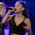 Ariana Grande também fez sua performance no  Billboard Music Awards 2016 