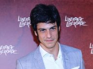 Mateus Solano rebate campanha contra sexo entre personagens em 'Liberdade'