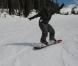Paula Morais mostra equilíbrio praticando snowboarding
