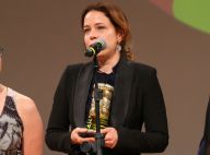 Leandra Leal ganha 2 troféus por 'Divinas Divas' em estreia como diretora. Fotos