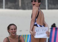 Isabella Santoni vai à praia e divulga peça de teatro de jeito inusitado. Fotos!