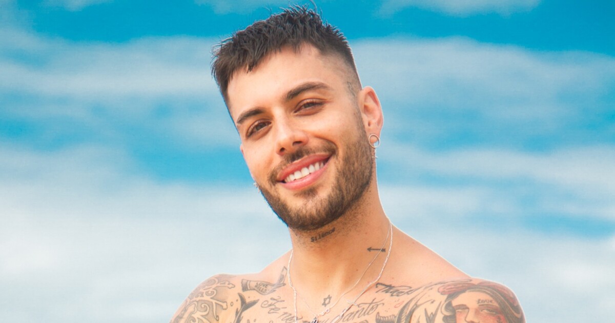 Gui Araujo Engata Romance Influencer E Amiga De Anitta Posa