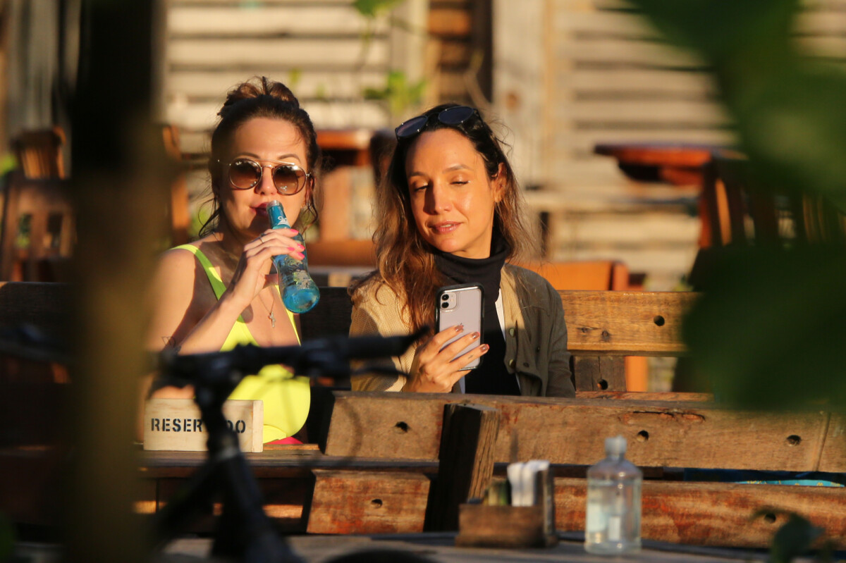 Foto Maria Maya E Amanda Labrego Est O Juntas Desde Julho De