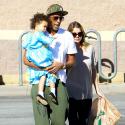Ellen Pompeo, de 'Grey's Anatomy', passeia com filha e marido em Los Angeles