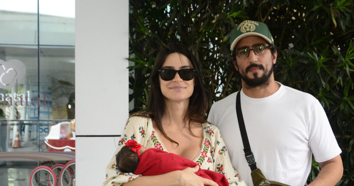 Thaila Ayala E Renato G Es Deixaram A Maternidade Tereza Na Tarde