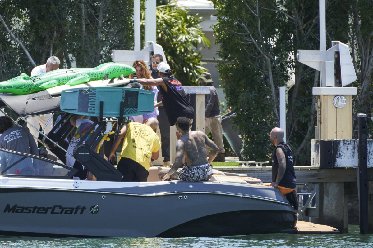 Foto Shakira e Lewis Hamilton chegaram a ser flagrados juntos várias