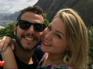 Ex-BBB Matheus posa coladinho com namorada, Cacau, em ensaio: 'Aconchego'. Fotos
