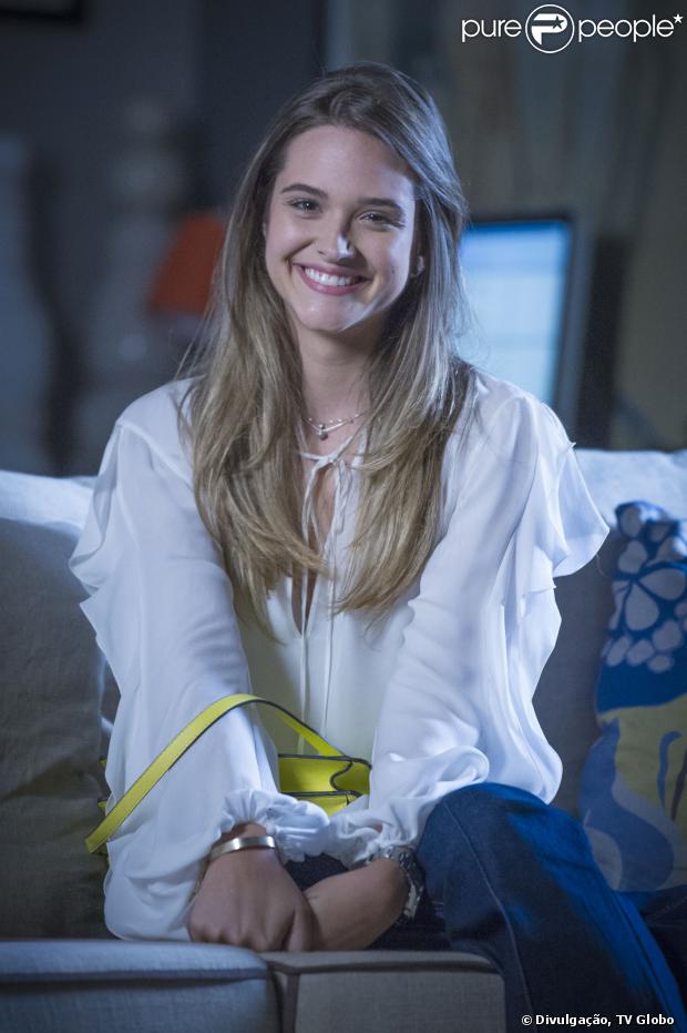 [Imagem: 94932-juliana-paiva-sera-lili-uma-jovem-620x0-1.jpg]