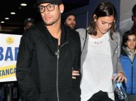 Neymar leva a namorada, Bruna Marquezine, e amigos ao cinema em Barcelona