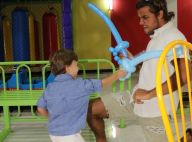 Felipe Simas e o filho, Joaquim, se divertem no aniversário do menino. Fotos!