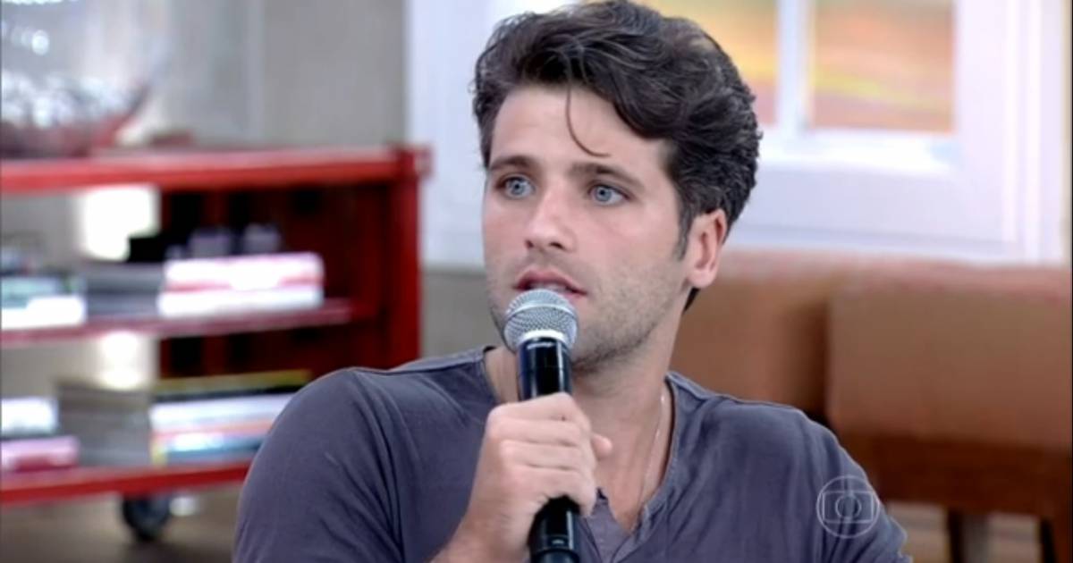 Bruno Gagliasso Diz Que Chorou Quando Seu Beijo Gay N O Foi Ao Ar Censurado Purepeople