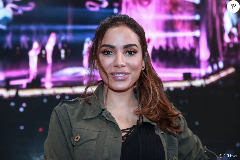 'Cozinho tudo', disse Anitta