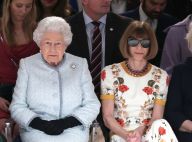 De surpresa! Rainha Elizabeth assiste desfile da 1ª fila na London Fashion Week