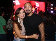 Fernando Medeiros afasta rumor de fim de namoro com Carol Alves: 'Tudo igual'