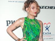 Paris Jackson aposta em penteado messy e fenda ao limite em baile. Fotos!