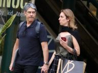 William Bonner passeia por shopping com a namorada, Natasha Dantas, no Rio