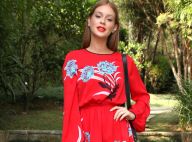 Marina Ruy Barbosa contrasta vestido vermelho com bota branca em evento. Fotos!