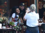 Ex-BBBs Gleici e Wagner vão a restaurante no RJ e são abordados por fãs. Fotos!