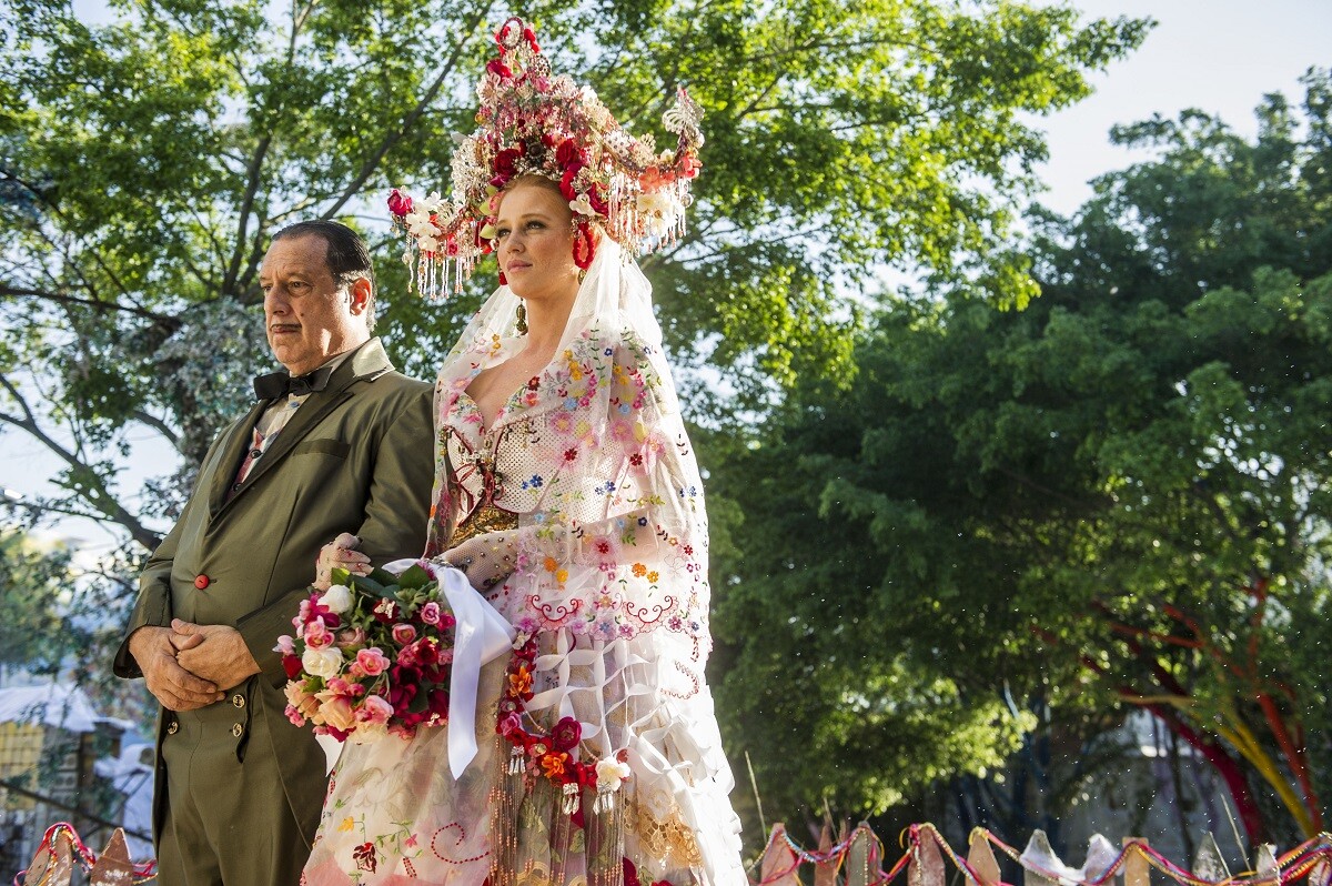 Foto Giácomo Antonio Fagundes leva Milita Cintia Dicker até o