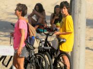 Nanda Costa aproveita dia de sol com namorada, Lan Lanh, em praia no Rio. Fotos!