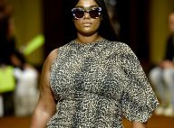 Modelos plus size desfilam tendências de moda para o verão na NYFW. Fotos!