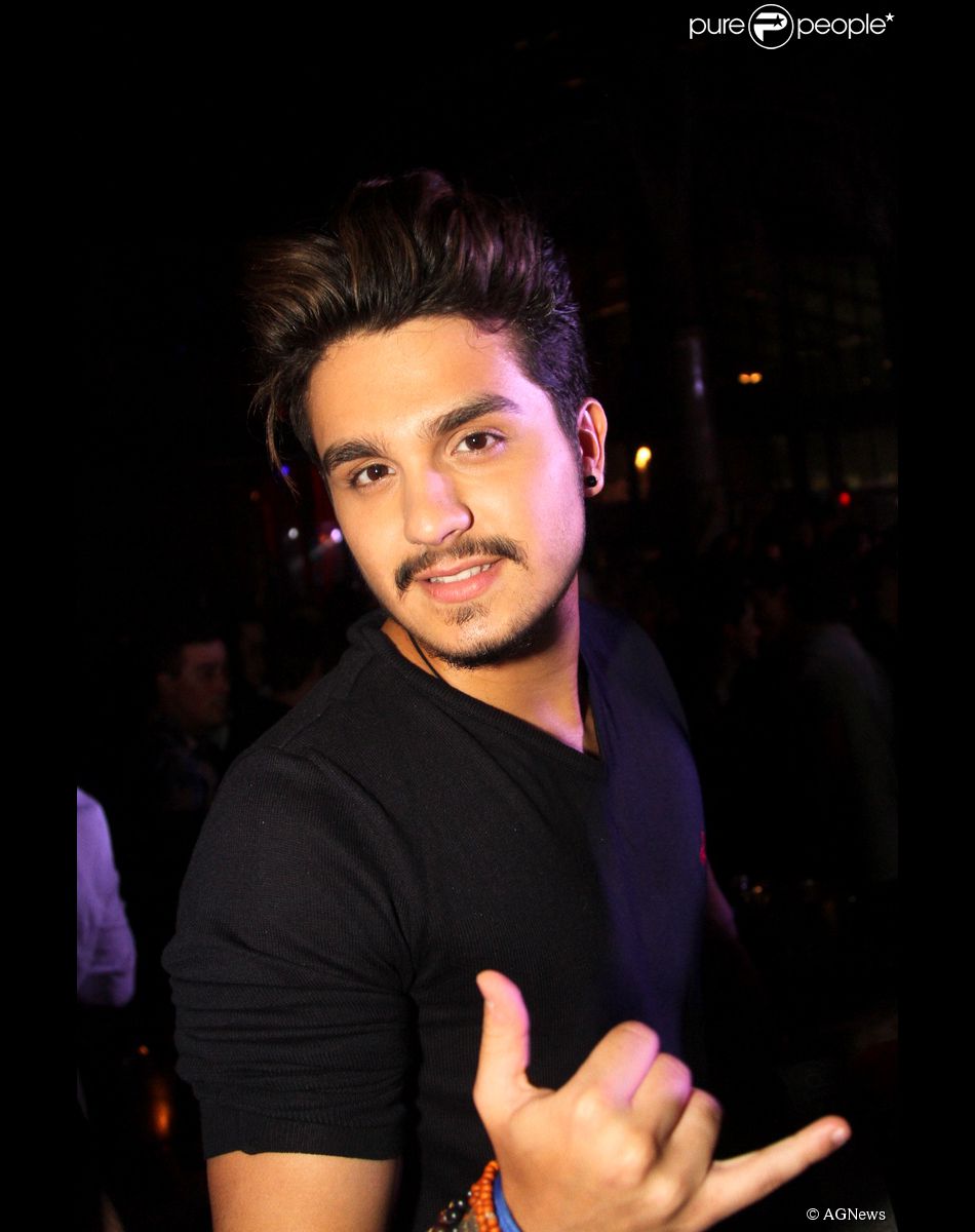 Fotos da revista caras com luan santana 52 Fotos da revista caras com luan santana 11