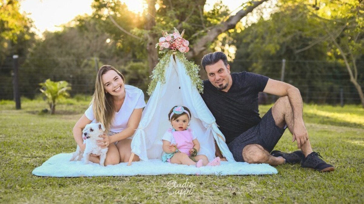 Foto Thaeme Mari To Faz Fotos Filha E Marido Para Celebrar