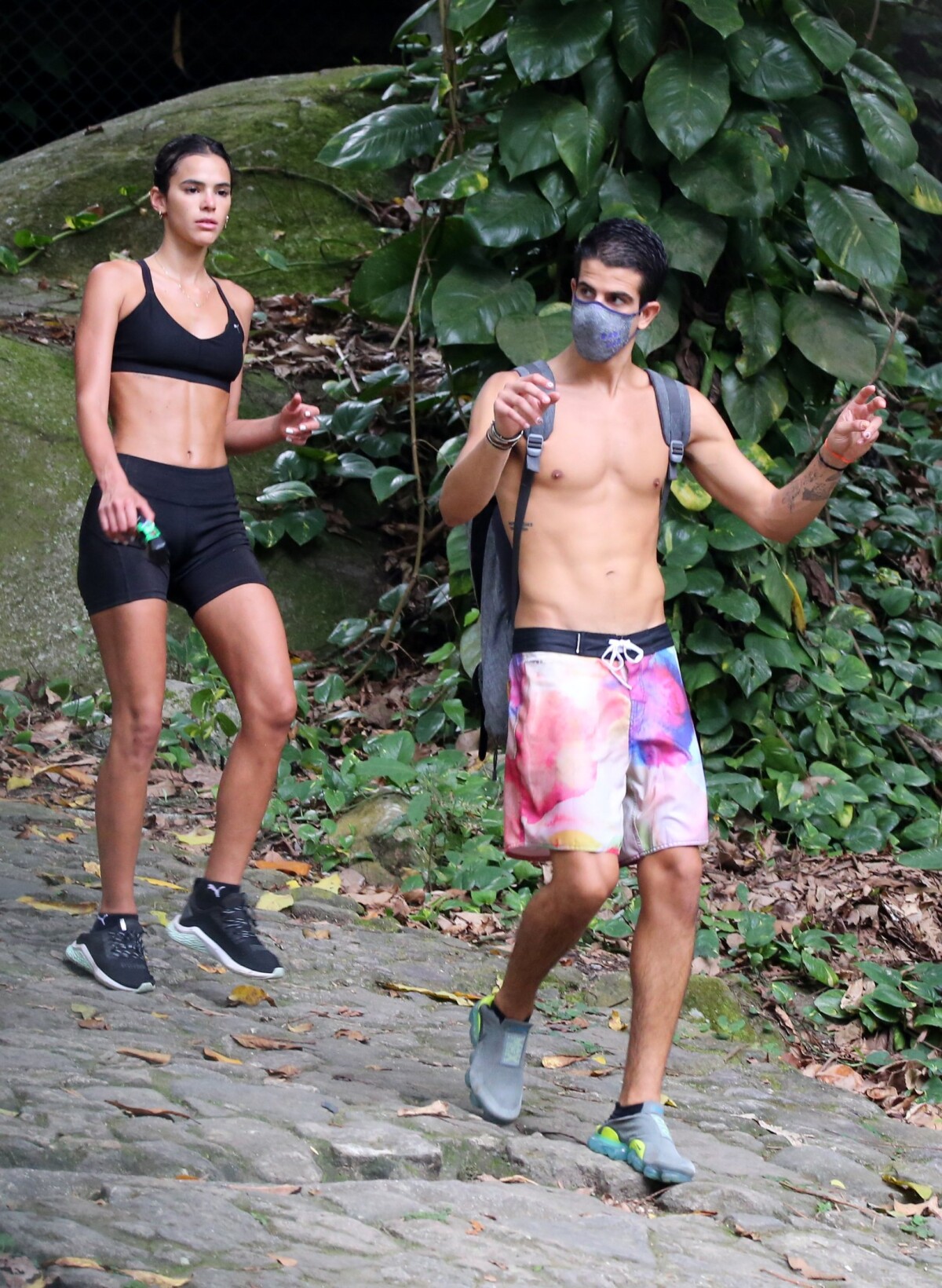 Foto Bruna Marquezine E Enzo Celulari Apareceram Juntos Em Tilha Na