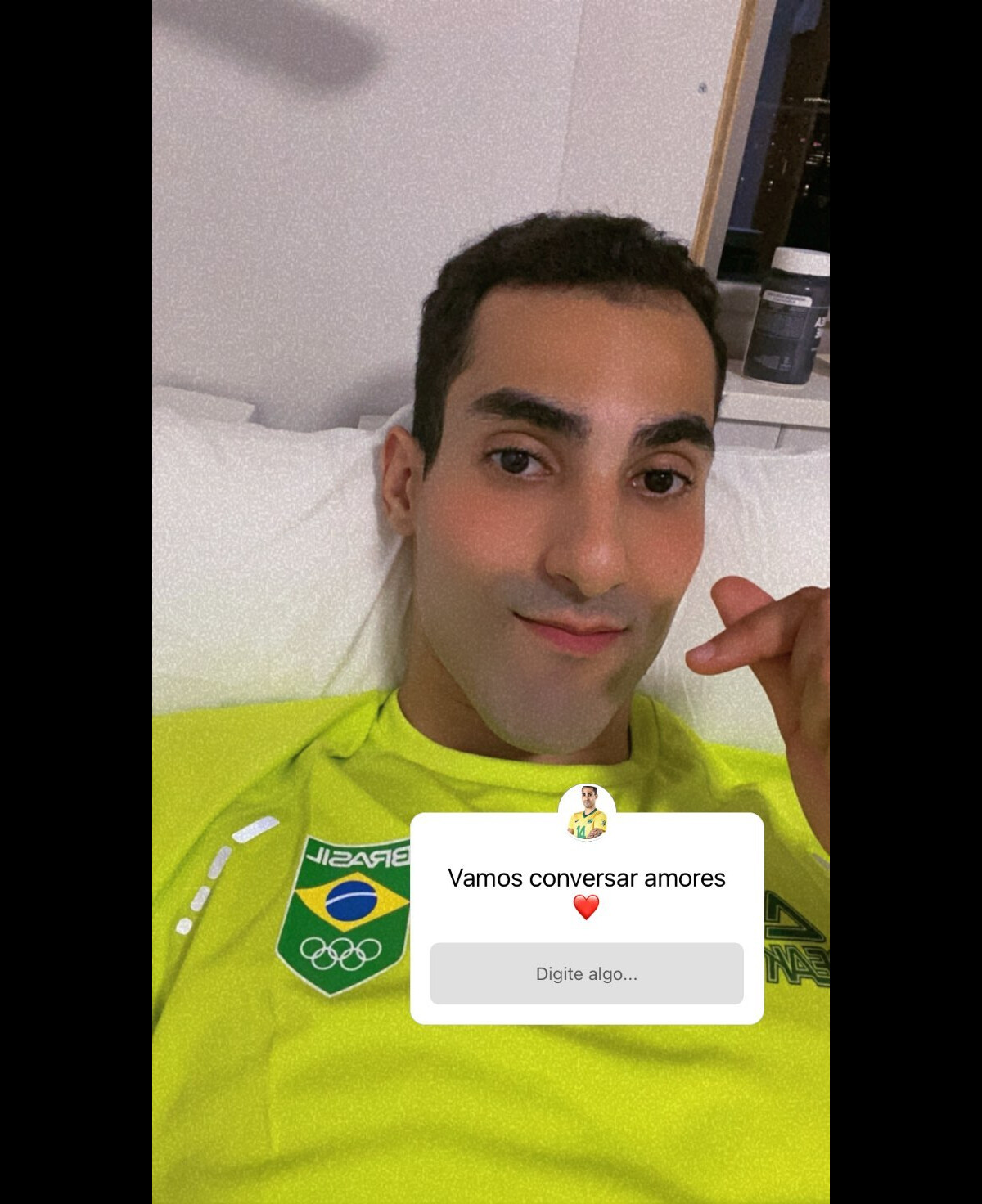 Foto Jogador de vôlei da seleção brasileira Douglas Souza conquistou