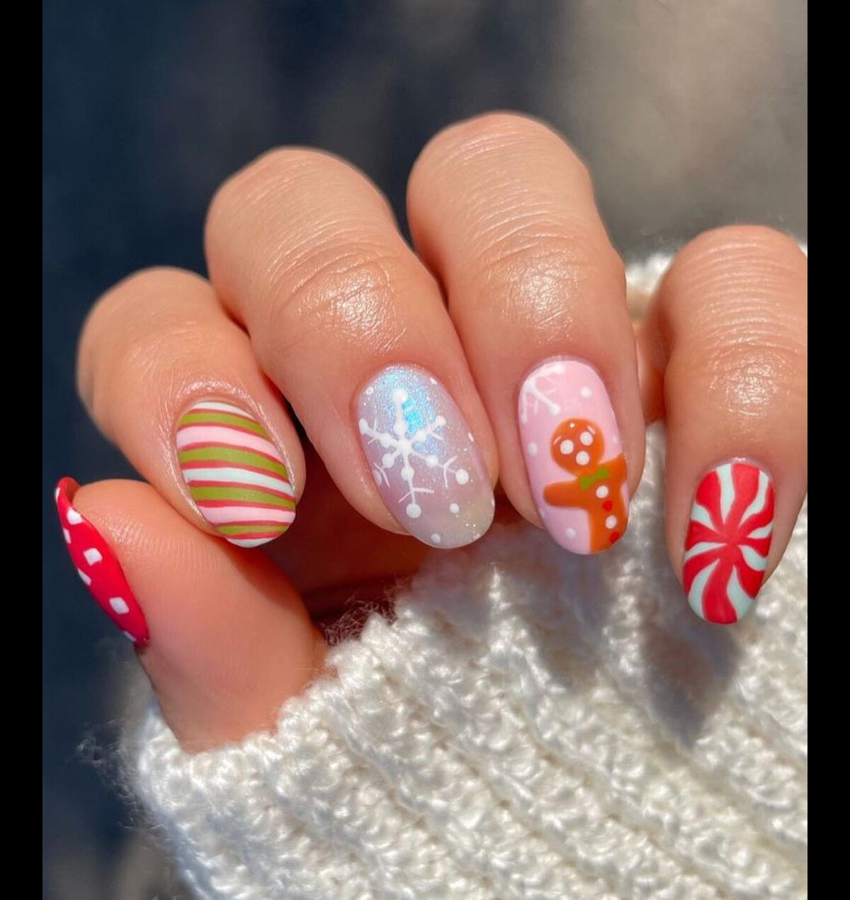 Foto Unhas Para O Natal Nail Art Diferente Em Cada Dedo Mistura