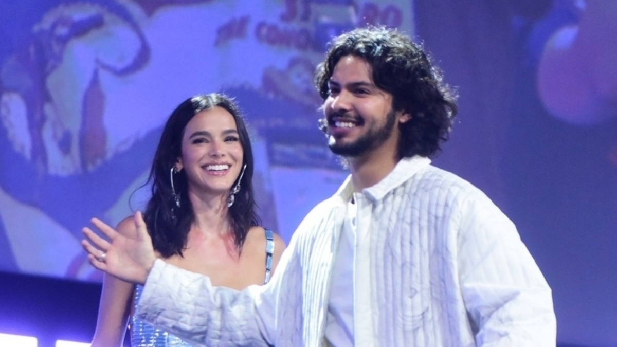 Foto Colegas De Cena No Filme Besouro Azul Bruna Marquezine E Xolo