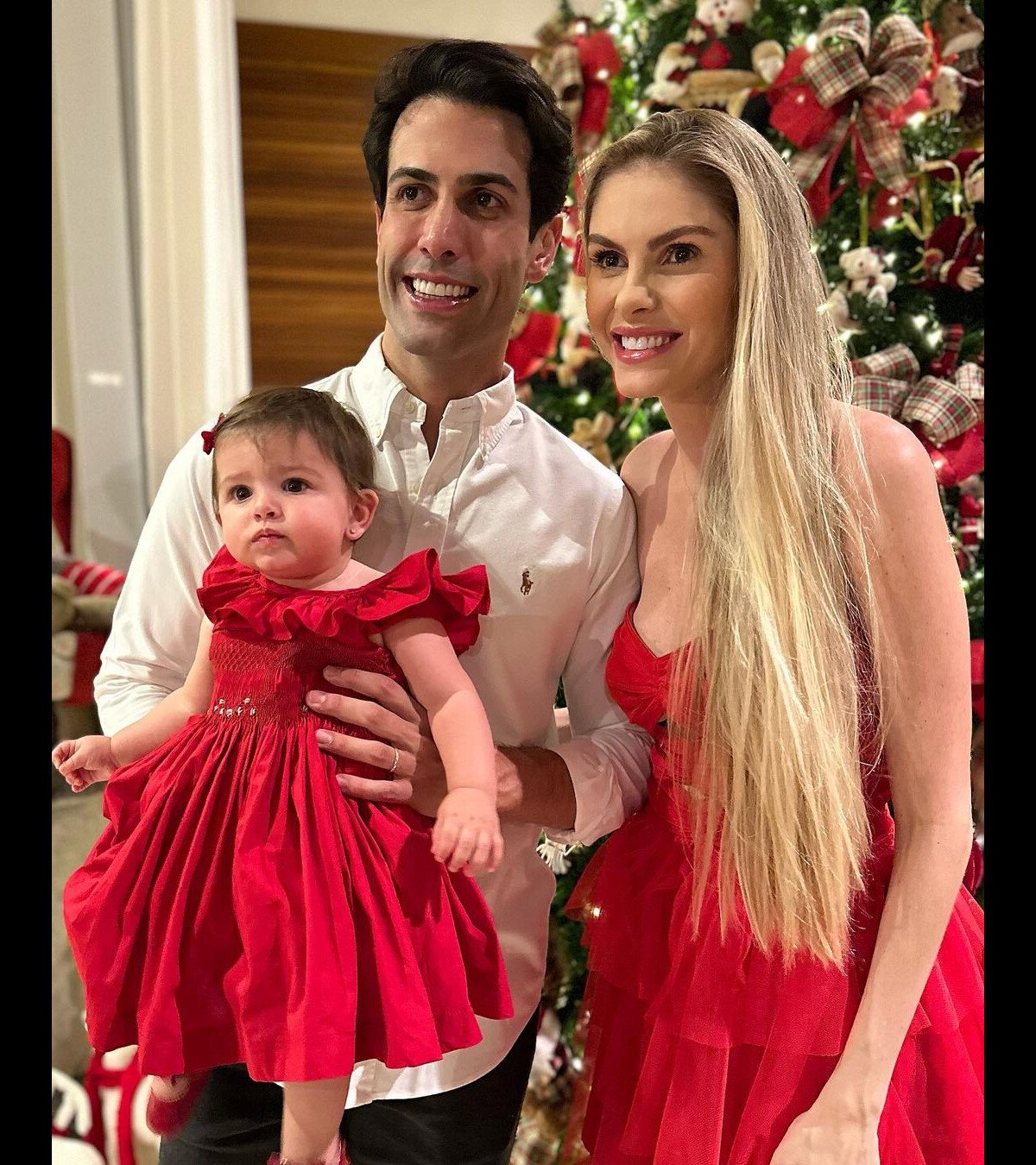 Foto Ayla é fruto do casamento de Bárbara Evans o empresário