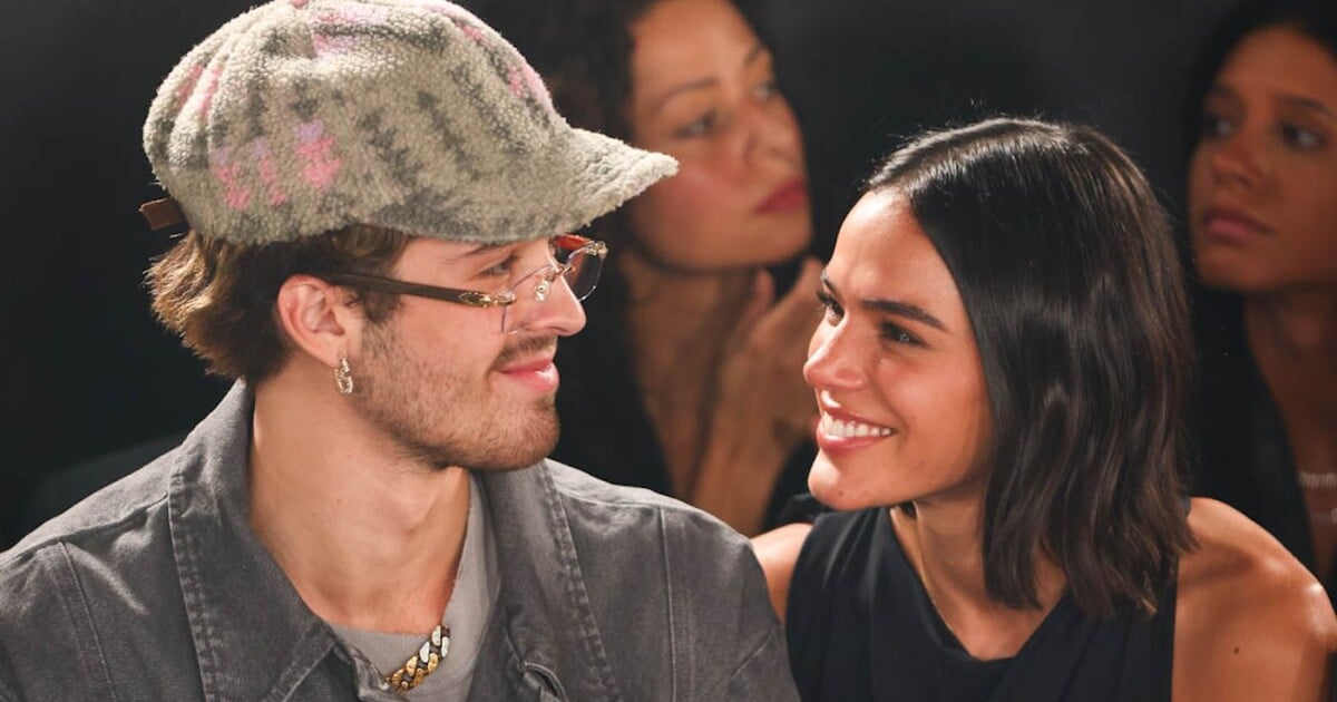 Bruna Marquezine surge em foto família de João Guilherme e fãs