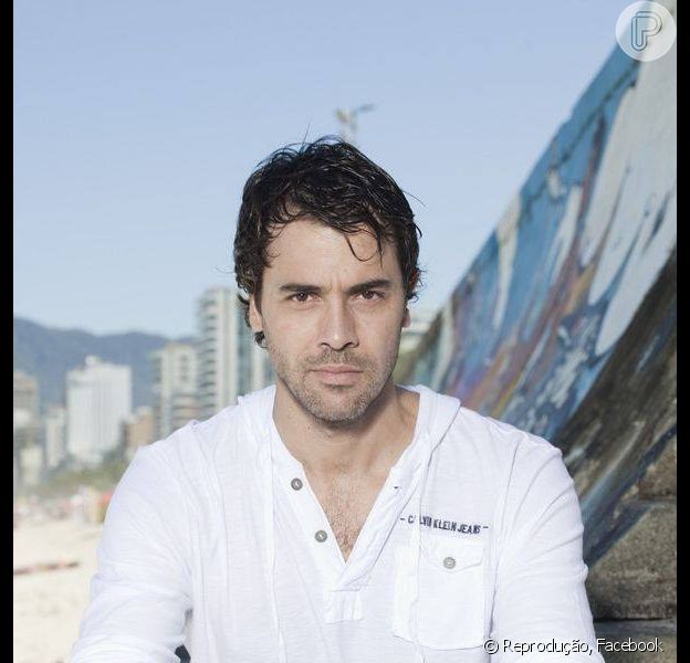 Claudio Lins Far Gay Em Babil Nia E N O Teme Beijo S Muda Textura