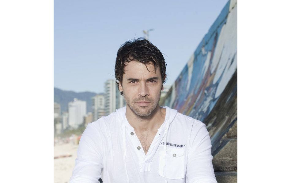 Claudio Lins Far Gay Em Babil Nia E N O Teme Beijo S Muda Textura