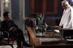 César pergunta a Félix em 'Amor à Vida': 'Quem é o homem e quem é a mulher?'