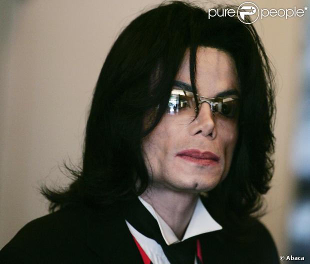 Médico diz que Michael Jackson sofria intensa dependência em medicamentos 71761--620x0-1