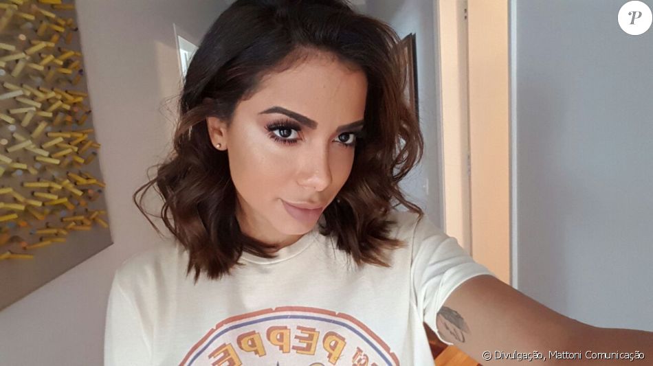 Anitta criou a suspeita de que teria feito um novo preenchimento labial