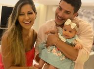Arthur Aguiar mostra rosto da filha, Sophia, e fãs notam semelhança: 'Sua cara'