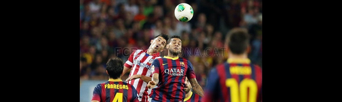 Foto Daniel Alves No Jogo Do Barcelona Na Final Da Supercopa Da