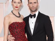 Adam Levine e Behati Prinsloo, grávida, passam bem após acidente de carro