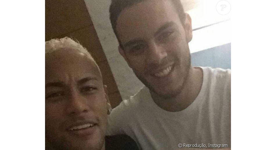 Neymar foi ao condomínio de Bruna Marquezine antes de jogo de vôlei