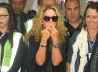 Lucero chega ao Brasil para gravar novela do SBT e é tietada por fãs. Fotos!