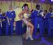 Juliana Alves usa saia longa em festa da escola Unidos da Tijuca, no Rio