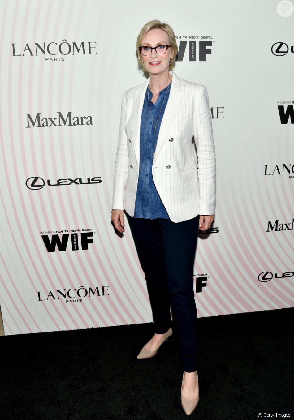 Jane Lynch no Women In Film 2018 Crystal + Lucy Awards, promovido por Max Mara, LancÃ´me e Lexus no The Beverly Hilton Hotel, em Beverly Hills, na CalifÃ³rnia, nesta quarta-feira, 13 de junho de 2018