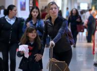 Estilosas! Grazi Massafera e filha, Sofia, usam look de inverno para viajar