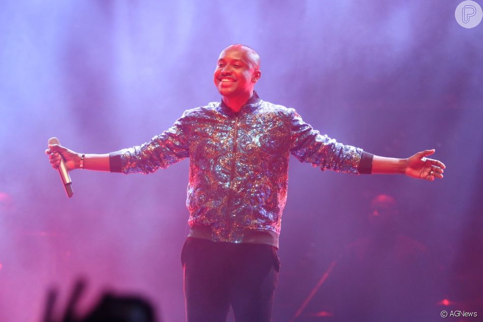 Thiaguinho Fez Show No Rio De Janeiro Na Noite Deste S Bado De