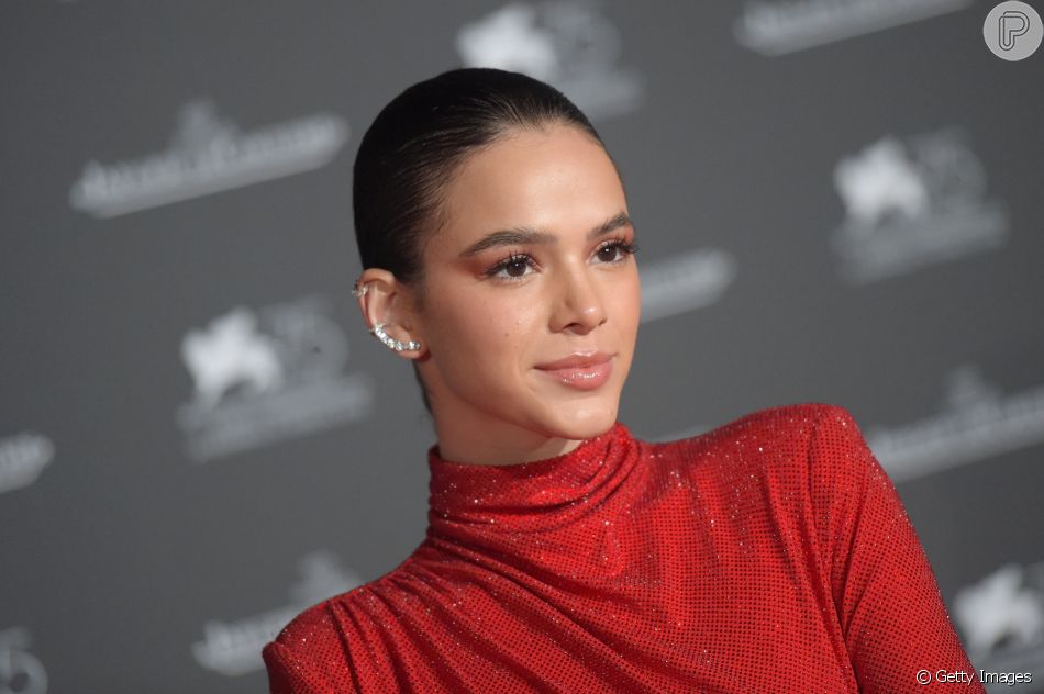 Resultado de imagem para bruna marquezine